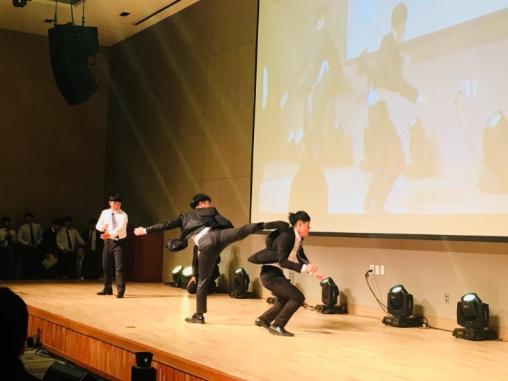 2017년 동서인의 밤 경호시범단이 공연