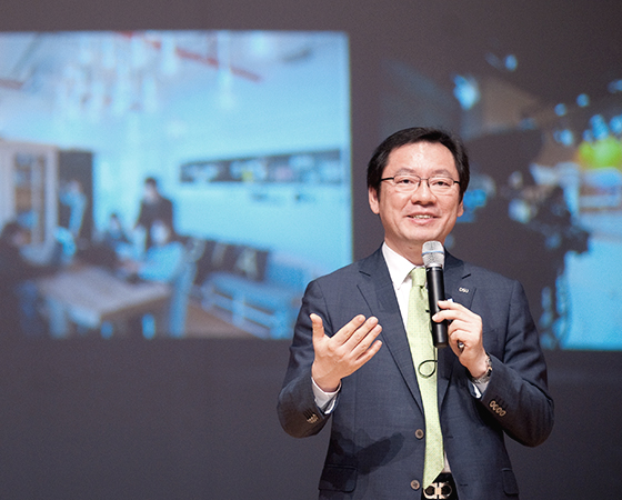 President of Dongseo University Dr. Jekuk Chang